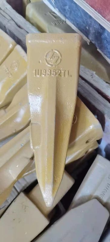 Acero aleado Excavadora Dentes de cubo Forja de fundición IU3352 Dentes de roca para gato E320