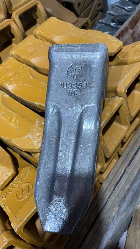 Acero aleado Excavadora Dentes de cubo Forja de fundición IU3352 Dentes de roca para gato E320