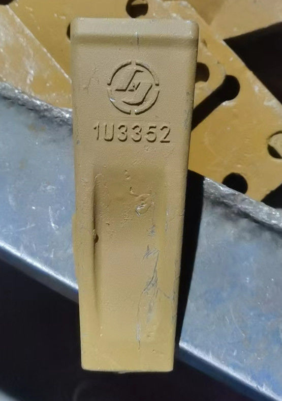 Acero aleado Excavadora Dentes de cubo Forja de fundición IU3352 Dentes de roca para gato E320