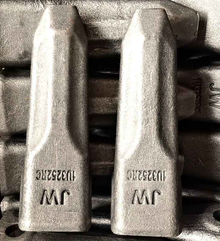 IU3252 Dientes de cubo de excavadora Vibro rígido Diente de cubo de perforación para CAT 312