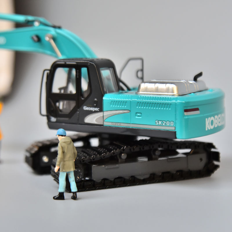 Excavadora de acero Shen modelo SK200 KOBELCO simulación original de aleación de metal decoración de automóviles no juguetes