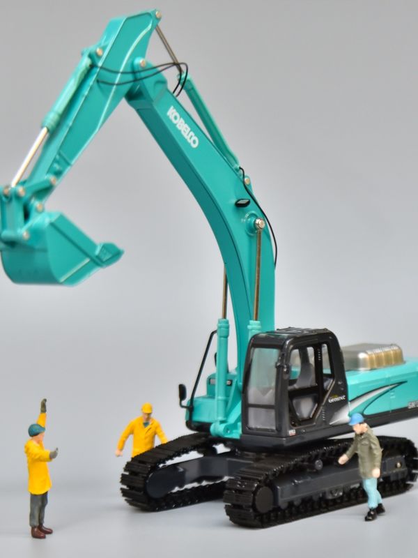 KOBELCO SK330 excavadora de aleación modelo 1/50 a escala de metal juguete de colección de decoración