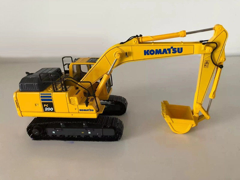 COMATSU PC200-11MO 143 Excavadora de aleación fundida a escala Modelo de colector limitado Replica