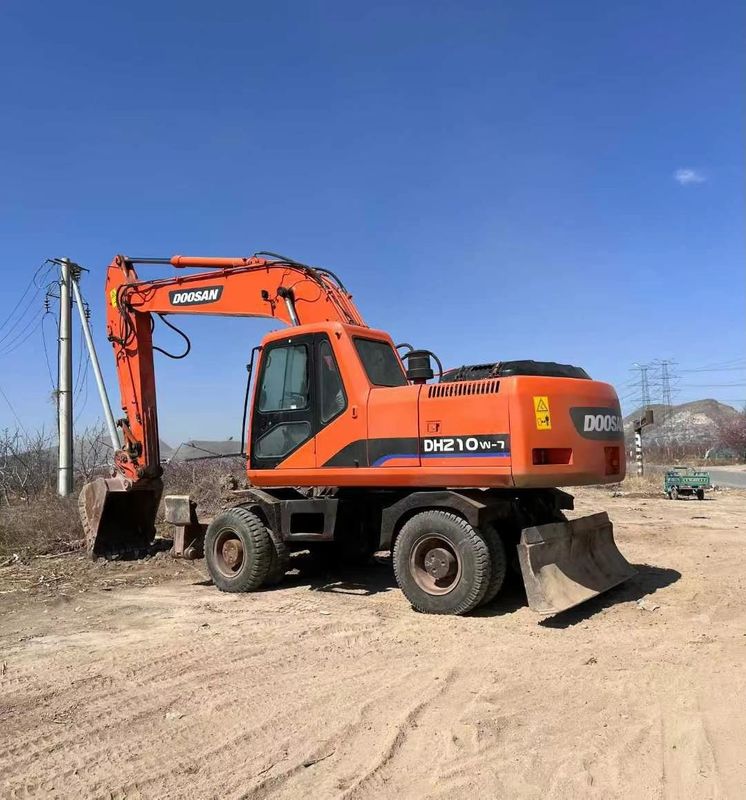 Excavadora de ruedas usadas Doosan DH210 con accionamiento hidráulico y peso de operación Excavadora de buena calidad