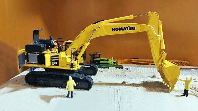 1/43 Escala Komatsu PC520LC-11M0 Modelo de excavadora de aleación de fundición a presión - Colección con licencia