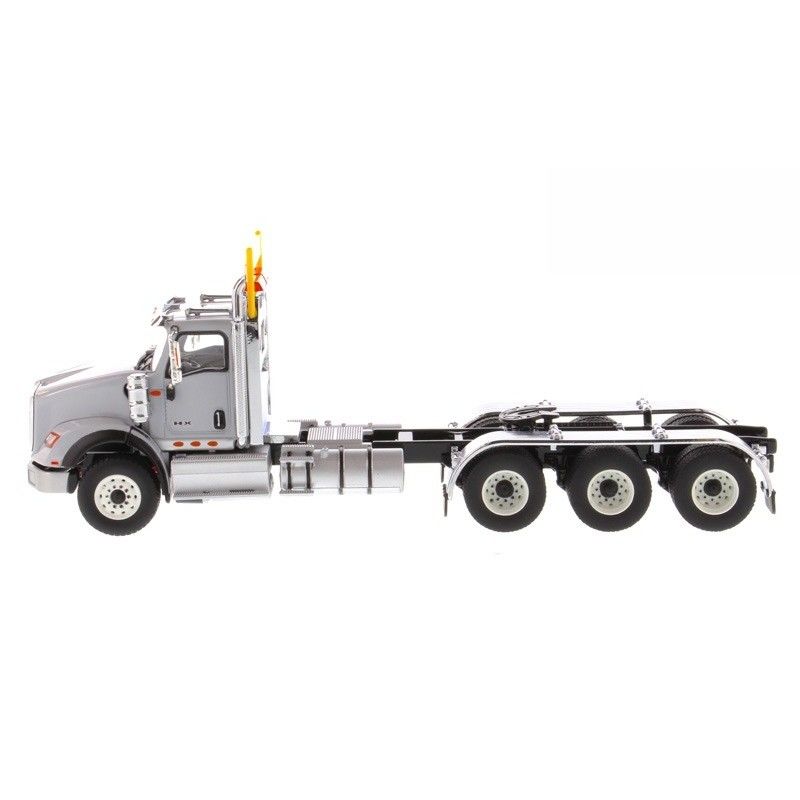 DM International HX620 Modelo de Camión Americano de Plataforma Tri-Axle Escala 1/50 Coleccionable Diecast 71011