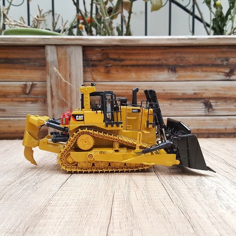 DM 1/50 D10T2 Bulldozer tipo pista modelo moldeado para construcción vehículo de colección 85532C