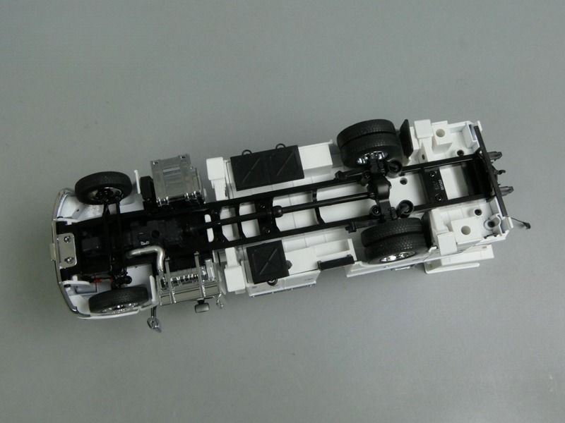 1/32 Peterbilt 536 Con Altec AA55 Plataforma de trabajo aéreo DM modelo 71105