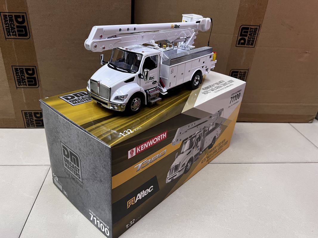 DM 1/32 Kenworth T380 Plataforma de trabajo aéreo Camión de construcción de aleación modelo 71100