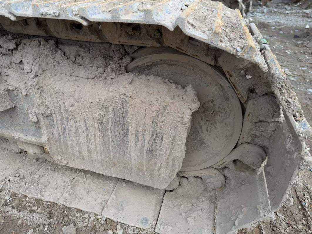 Excavadora hidráulica Cat 312D de segunda mano con motor Cat C4.2 ACERT 13 000 kg Peso de operación y 6,44 m Profundidad máxima de excavación