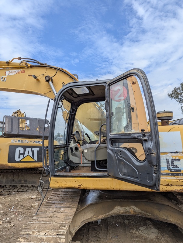Excavadora de orugas hidráulica Liugong 922E usada, clase de 22 toneladas, con alto par motor y bien mantenida para construcción pesada