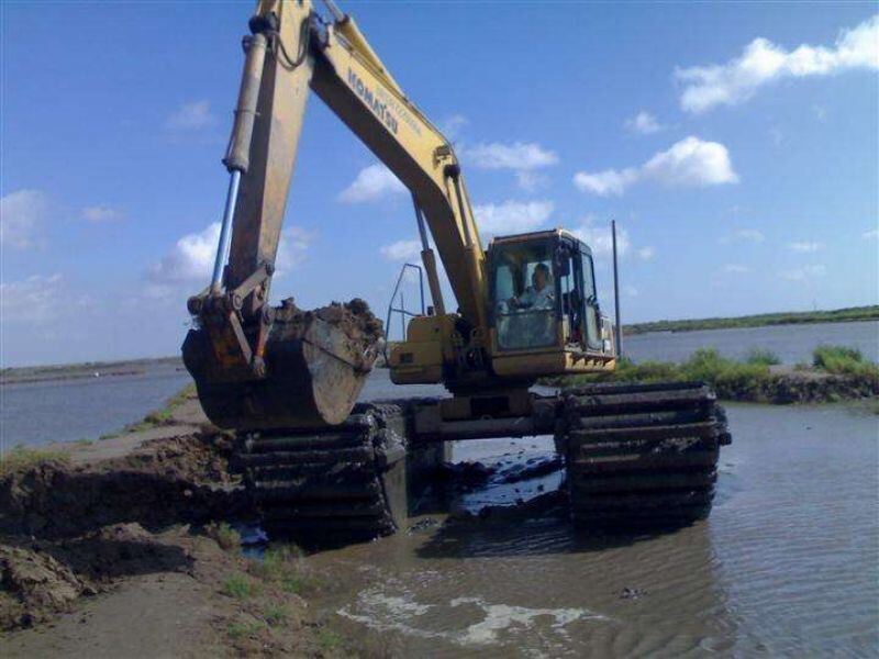 Cadena de zapata de pontón flotante para excavadora anfibia personalizada para proveedor de motor de marcha hidráulico SY135 320D