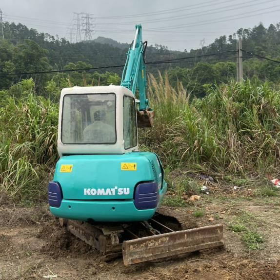 Excavadora compacta Komatsu PC30-7 con cabina Mini Excavadora de 3 toneladas usada - Máquinas de excavación fina Komatsu, mini equipo de bajo consumo para la venta