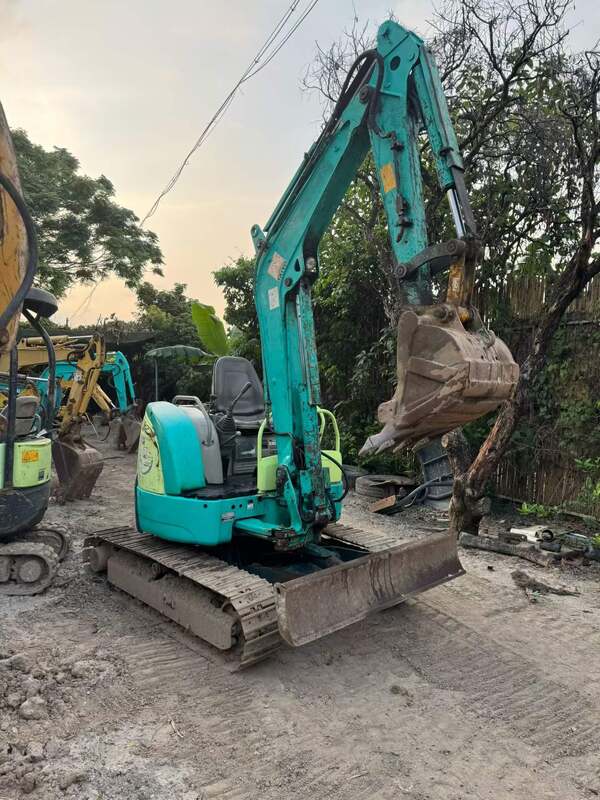 YANMARR Vio30 de segunda mano mini excavadora de 3 toneladas en stock para la venta